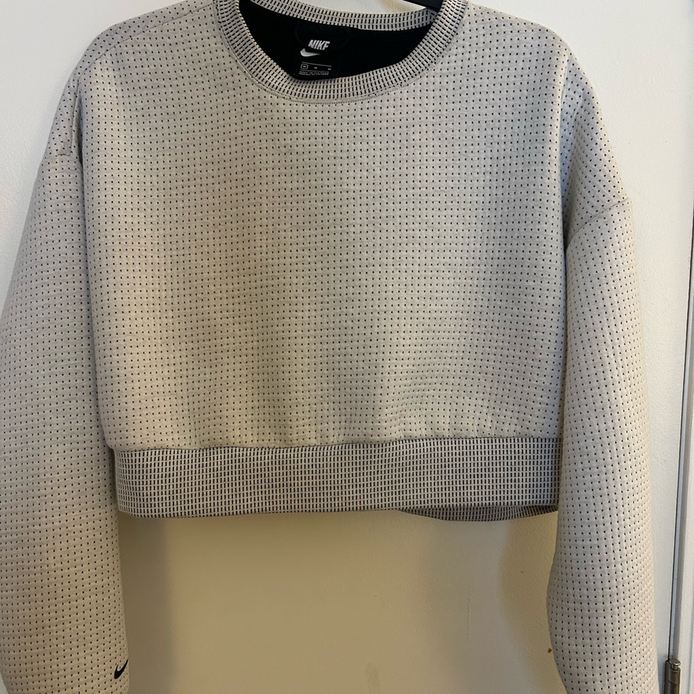 Nike White Cropped Sweatshirt